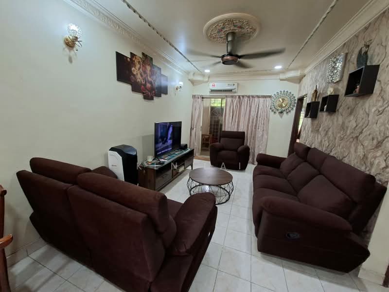 Rumah Bandar untuk Dijual di Taman Sri Sentosa (Jalan Klang Lama (Old Klang Road)) - Ken Lai - Living Room - PropertyGuru.com.my