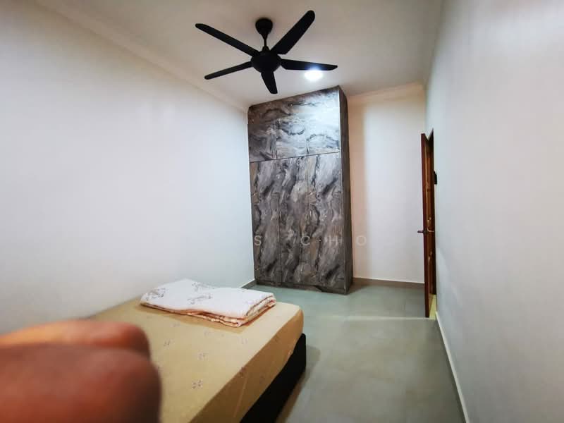 Townhouse for Sale in Taman Lagenda Mas (Cheras) - Chris Choo - Bedroom - PropertyGuru.com.my