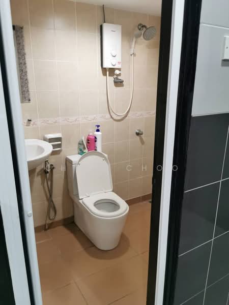 Townhouse for Sale in Taman Lagenda Mas (Cheras) - Chris Choo - Bathroom - PropertyGuru.com.my