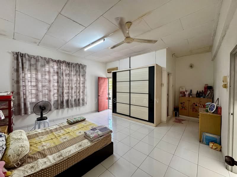 Jalan Besi @ Taman Sri Putri @ Skudai untuk Untuk Dijual - RM 568,000, Mac 2026 - Bedroom - PropertyGuru.com.my