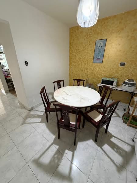 Townhouse for Sale in Jalan Ipoh (Kuala Lumpur) - Alvin Foo - Dining Room - PropertyGuru.com.my