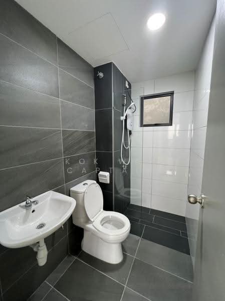 Kediaman Servis untuk Disewa di Traders Garden @ Cheras Selatan - Kok Wah Captain - Bathroom - PropertyGuru.com.my