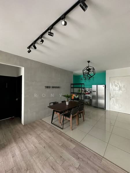 Condominium for Sale at Platinum Lake PV 20 - Rony Yeo - Dining Room - PropertyGuru.com.my