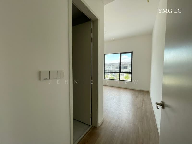 Semi-Detached House for Sale in Telok Panglima Garang (Selangor) - Jennie Chew - PropertyGuru.com.my