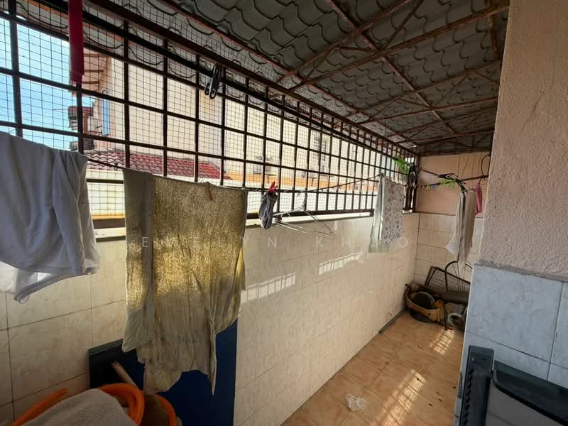 Rawang Putra untuk Untuk Dijual - RM 350,000, Feb 2026 - Back yard - PropertyGuru.com.my