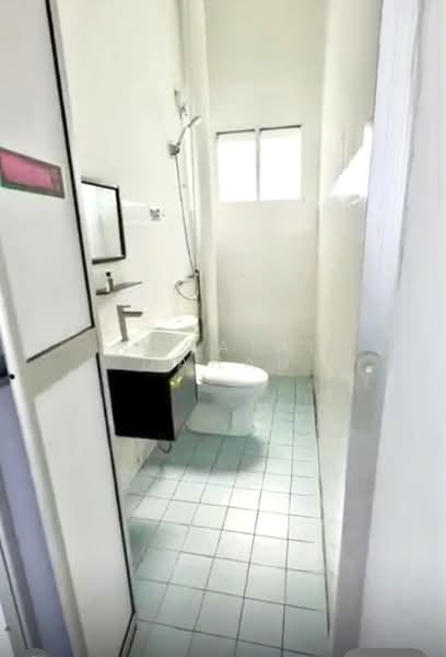 The Astaria untuk Untuk Dijual - RM 285,000, Feb 2026 - Bathroom - PropertyGuru.com.my