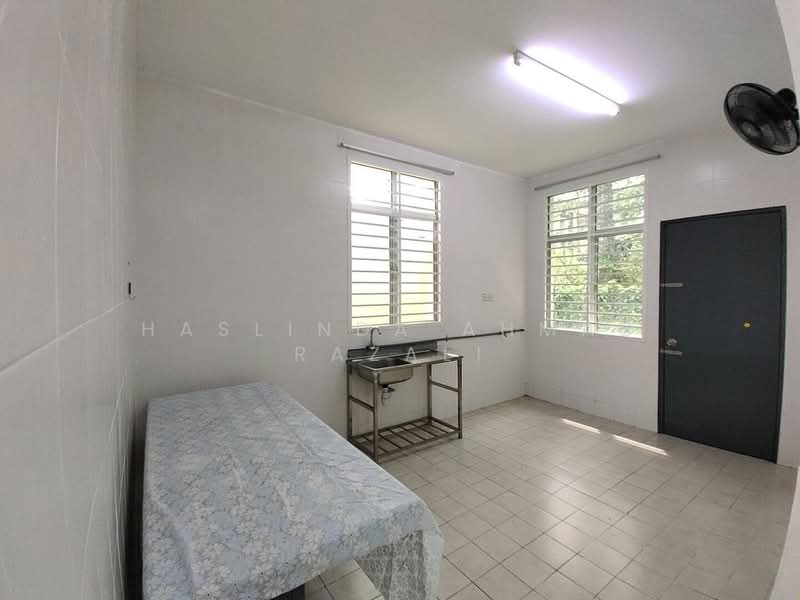 Bungalow for Rent in Mantin (Negeri Sembilan) - Haslinda Ahmad Razali - Kitchen - PropertyGuru.com.my
