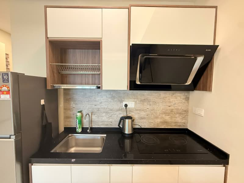 QuayWest Residence untuk Untuk Disewa - RM 2,800 /bulan, Feb 2026 - Kitchen Cabinet - PropertyGuru.com.my