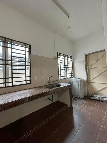 Station 18 untuk Untuk Disewa - RM 1,300 /bulan, Feb 2026 - Kitchen - PropertyGuru.com.my