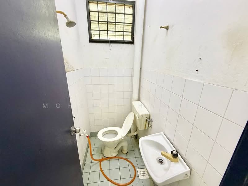 2-storey Terraced House for Sale in Port Klang (Pelabuhan Klang) (Selangor) - Mohamad Hanafi - PropertyGuru.com.my