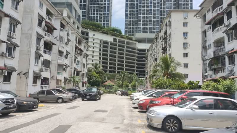 Pandan Lake View untuk Untuk Disewa - RM 1,200 /bulan, Mac 2026 - Exterior - PropertyGuru.com.my