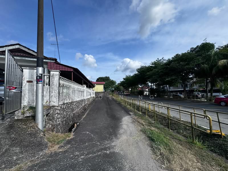1-storey Terraced House for Sale in Taman Bukit Tiram (Ulu Tiram) - Jayden Ng - Exterior - PropertyGuru.com.my
