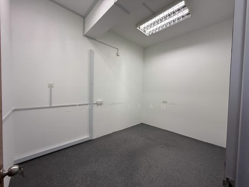 Shop / Office for Rent in Taman Mount Austin (Tebrau) - Tai Eefan - Interior - PropertyGuru.com.my