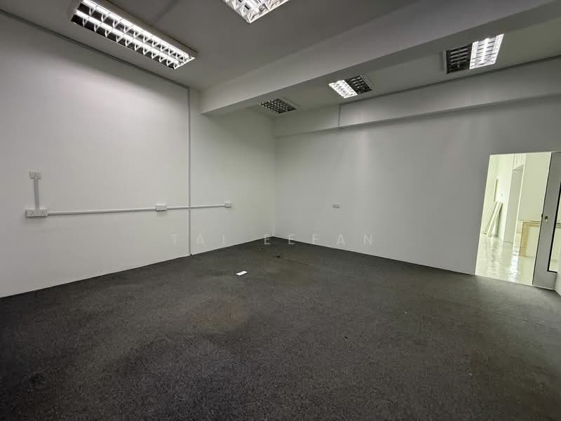 Shop / Office for Rent in Taman Mount Austin (Tebrau) - Tai Eefan - Interior - PropertyGuru.com.my