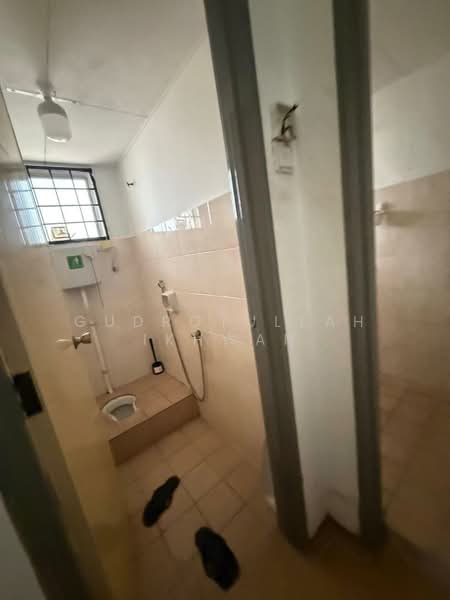 Jalan Pandan Prima 2 untuk Untuk Disewa - RM 2,500 /bulan, Feb 2026 - Bathroom - PropertyGuru.com.my