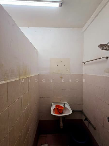 Apartment for Rent at Sri Dahlia - Meoon Khor - Bathroom - PropertyGuru.com.my