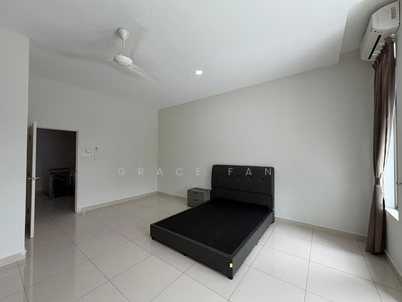 2-storey Terraced House for Rent in Taman Tasik Indah (Kluang) - Grace Fan - Bedroom - PropertyGuru.com.my