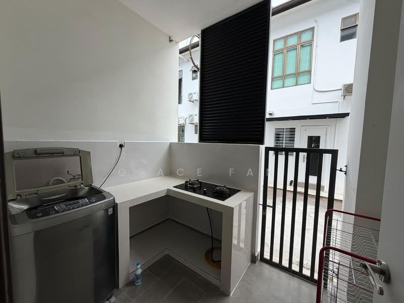 2-storey Terraced House for Rent in Taman Tasik Indah (Kluang) - Grace Fan - Exterior - PropertyGuru.com.my