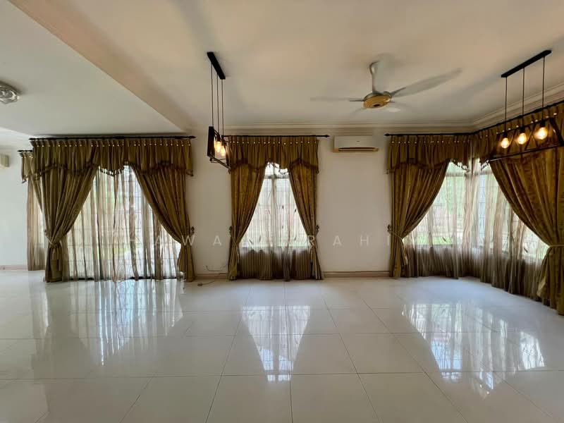 Semi-Detached House for Rent in Seksyen 9 (Bangi) - Hawa Ibrahim - Living Room - PropertyGuru.com.my