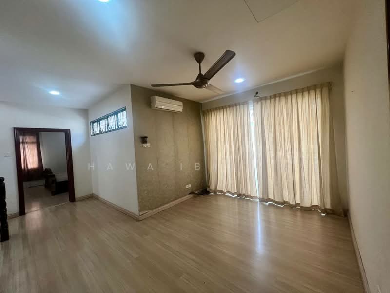 Semi-Detached House for Rent in Seksyen 9 (Bangi) - Hawa Ibrahim - Living Room - PropertyGuru.com.my