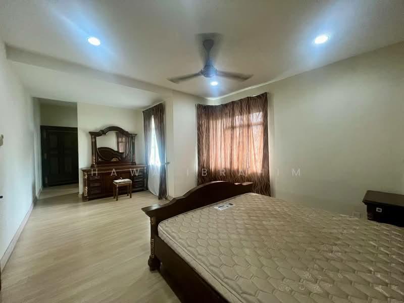 Semi-Detached House for Rent in Seksyen 9 (Bangi) - Hawa Ibrahim - Bedroom - PropertyGuru.com.my