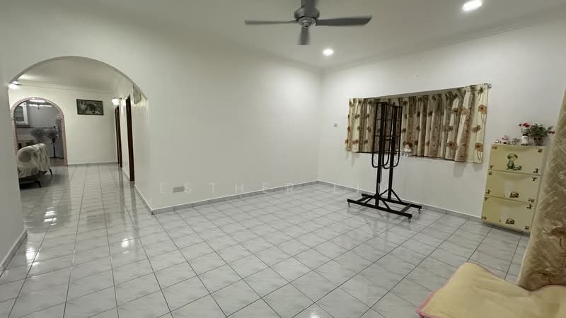Desa Lawan Kuda untuk Untuk Dijual - RM 450,000, Mac 2026 - Living Room - PropertyGuru.com.my