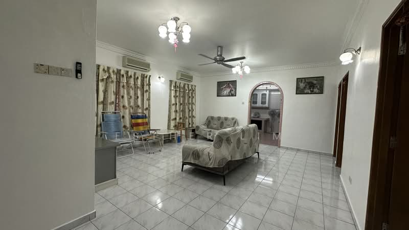 Desa Lawan Kuda untuk Untuk Dijual - RM 450,000, Mac 2026 - Living Room - PropertyGuru.com.my