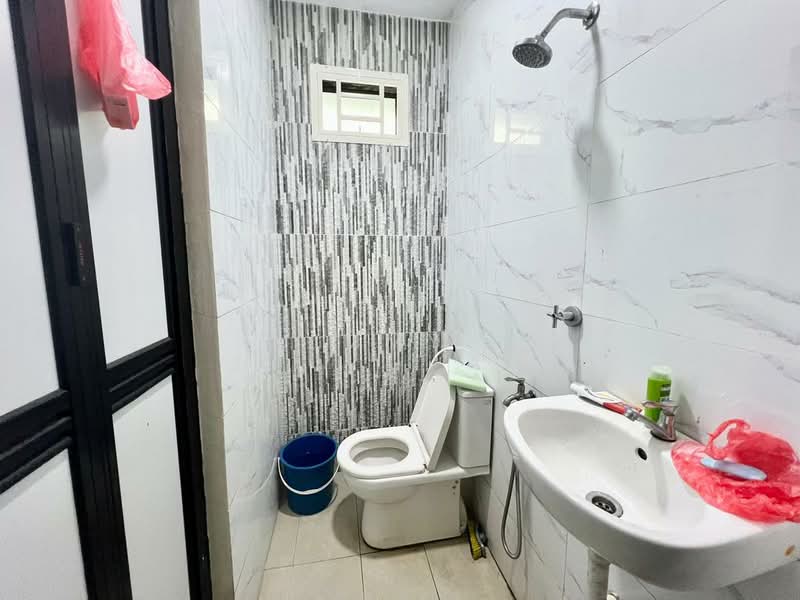 Taman Pelangi untuk Untuk Dijual - RM 1,480,000, Feb 2026 - Bathroom - PropertyGuru.com.my