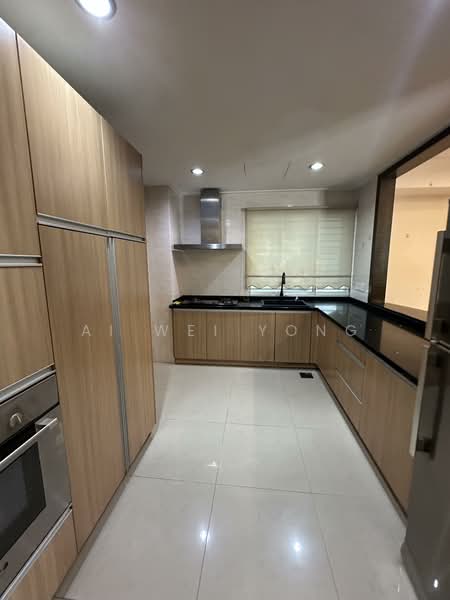 Desa Impiana untuk Untuk Disewa - RM 2,000 /bulan, Mac 2026 - Kitchen - PropertyGuru.com.my