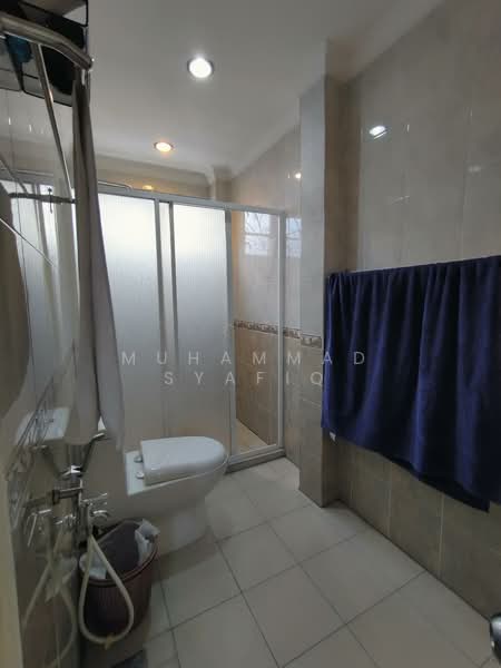 Usj 16 untuk Untuk Dijual - RM 1,050,000, Mac 2026 - Bathroom - PropertyGuru.com.my