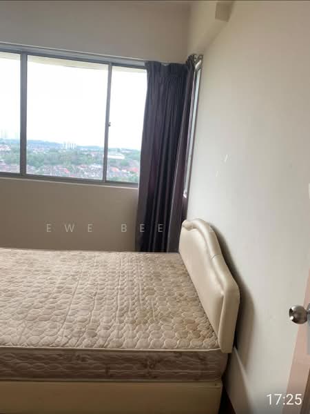 Condominium for Rent at Country Tower Condominium - Ewe Bee Leng - Bedroom - PropertyGuru.com.my