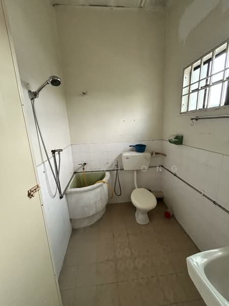 2-storey Terraced House for Sale in Taiping (Perak) - Ah Kah Ong - Bathroom - PropertyGuru.com.my