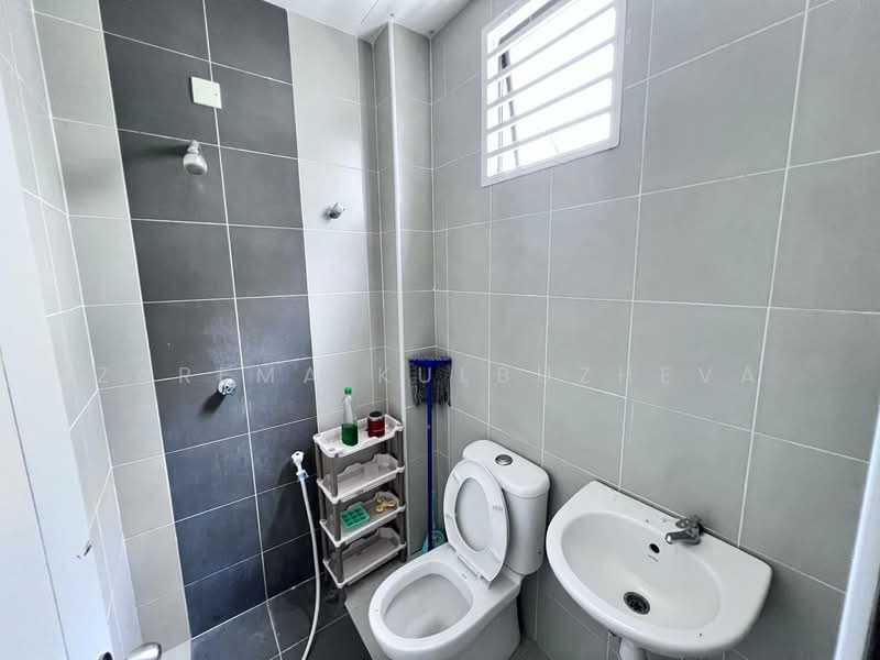 Senawang untuk Untuk Dijual - RM 450,000, Mac 2026 - Bathroom - PropertyGuru.com.my