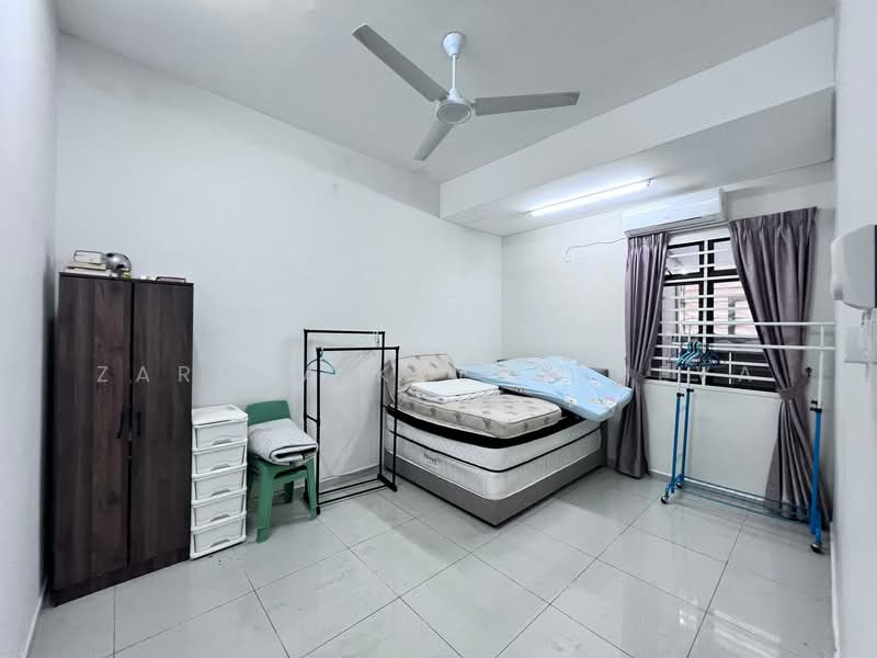 Senawang untuk Untuk Dijual - RM 450,000, Mac 2026 - Bedroom - PropertyGuru.com.my
