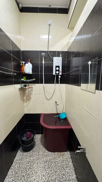 1-storey Terraced House for Sale in Bandar Rinching Seksyen 4 (Semenyih) - Zack Yahya - Bathroom - PropertyGuru.com.my