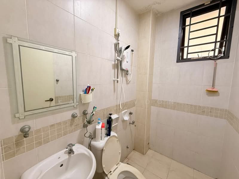Cluster House for Sale in Johor Bahru (Johor) - Kayden Voon - Bathroom - PropertyGuru.com.my