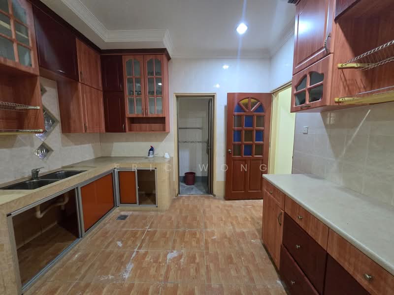 Bungalow for Sale in Kulai (Johor) - Eric Wong - Kitchen - PropertyGuru.com.my
