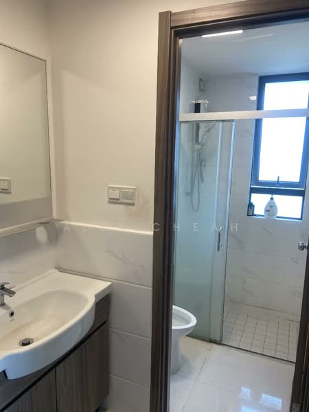 Apartment for Rent at Starview Bay @ Forest City - Alex Cheah - Bathroom - PropertyGuru.com.my