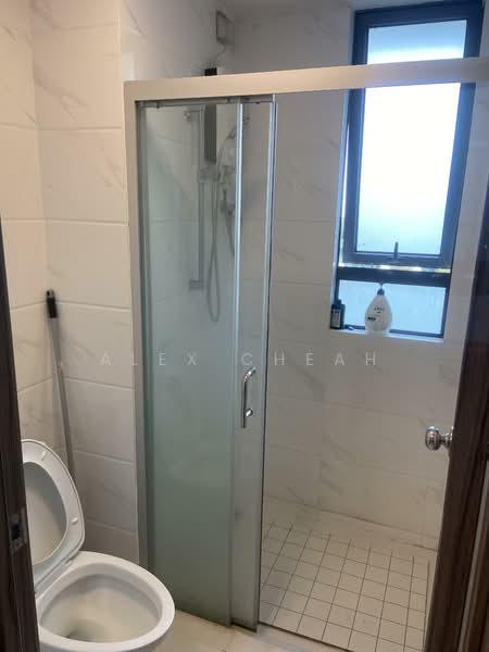 Apartment for Rent at Starview Bay @ Forest City - Alex Cheah - Bathroom - PropertyGuru.com.my