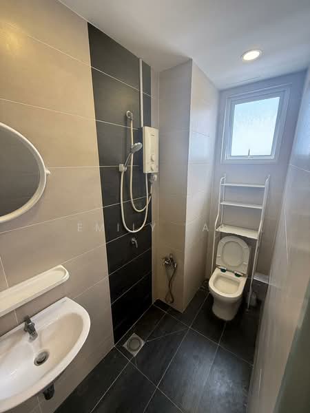 Service Residence for Rent at Pinnacle Sri Petaling - Emily Tai - Bathroom - PropertyGuru.com.my