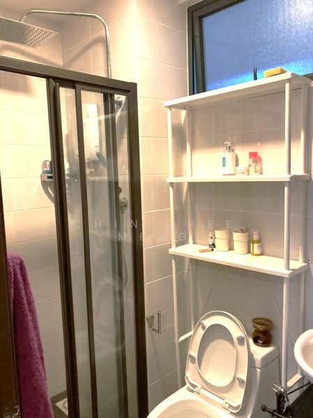 Service Residence @ Landmark Residence 1 untuk Untuk Disewa - RM 1,400 /bulan, Mac 2026 - Bathroom - PropertyGuru.com.my