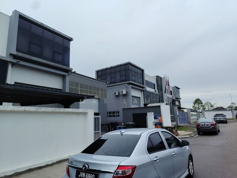 Semi-D Factory for Rent in Taman Desa Cemerlang (Ulu Tiram) - Max Lam - Exterior - PropertyGuru.com.my