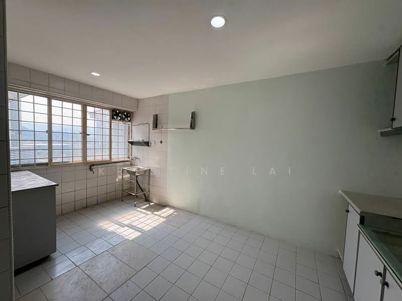 Seri Mas Condominium untuk Untuk Disewa - RM 1,350 /bulan, Mac 2026 - Kitchen - PropertyGuru.com.my