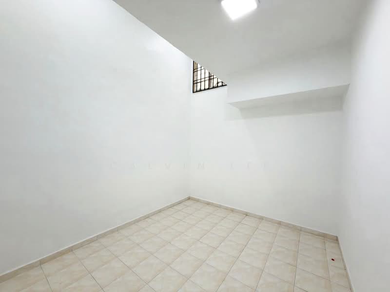 1.5-storey Terraced House for Sale in Taman Pulai Utama (Skudai) - Calvin Lee - Interior - PropertyGuru.com.my