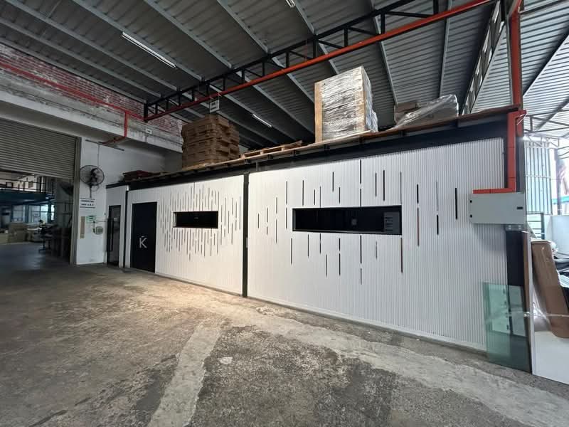 Semi-D Factory for Sale in Ulu Tiram (Johor) - Kayden Voon - Exterior - PropertyGuru.com.my