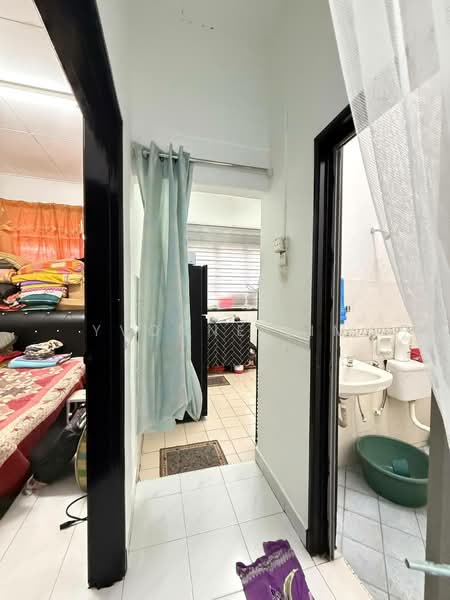 1-storey Terraced House for Sale in Taman Puteri Wangsa (Ulu Tiram) - Yvonne Lim - Bedroom - PropertyGuru.com.my