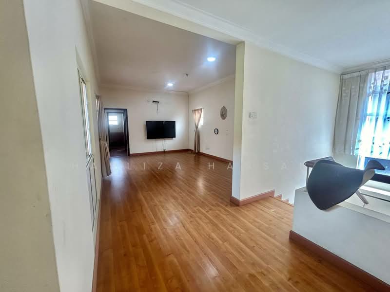 Bungalow for Sale in Putrajaya (Putrajaya) - Hasliza Hassan - Living Room - PropertyGuru.com.my