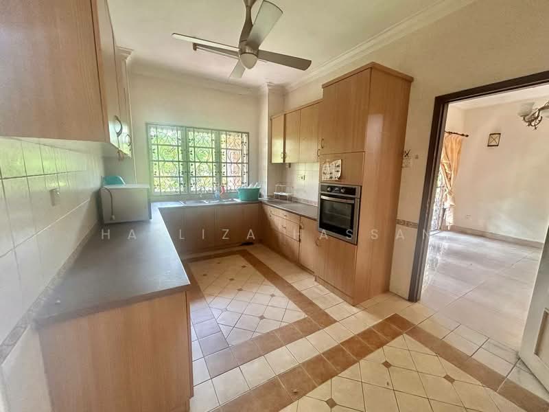 Bungalow for Sale in Putrajaya (Putrajaya) - Hasliza Hassan - Kitchen - PropertyGuru.com.my