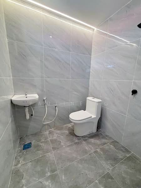 1-storey Terraced House for Sale in Kulai (Johor) - Pauline Ng - Bathroom - PropertyGuru.com.my