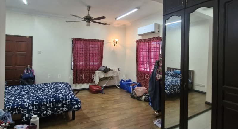 Terraced House for Sale in Bandar Botanic (Klang) - Frank Pancras - Bedroom - PropertyGuru.com.my